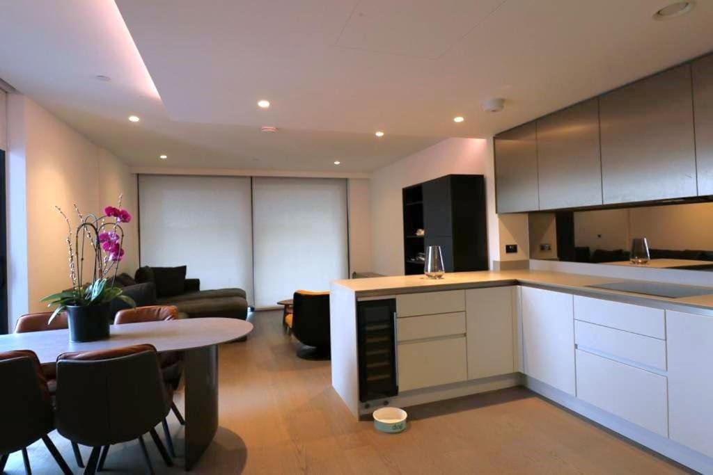 Apartamento Riverside Luxury - Pool, Gym, Sauna, Cinema, Bowling Alley And More!